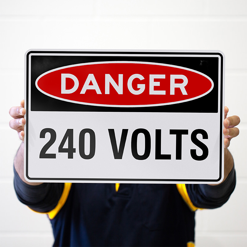 D120-240-Volts-GEN_3740.jpg